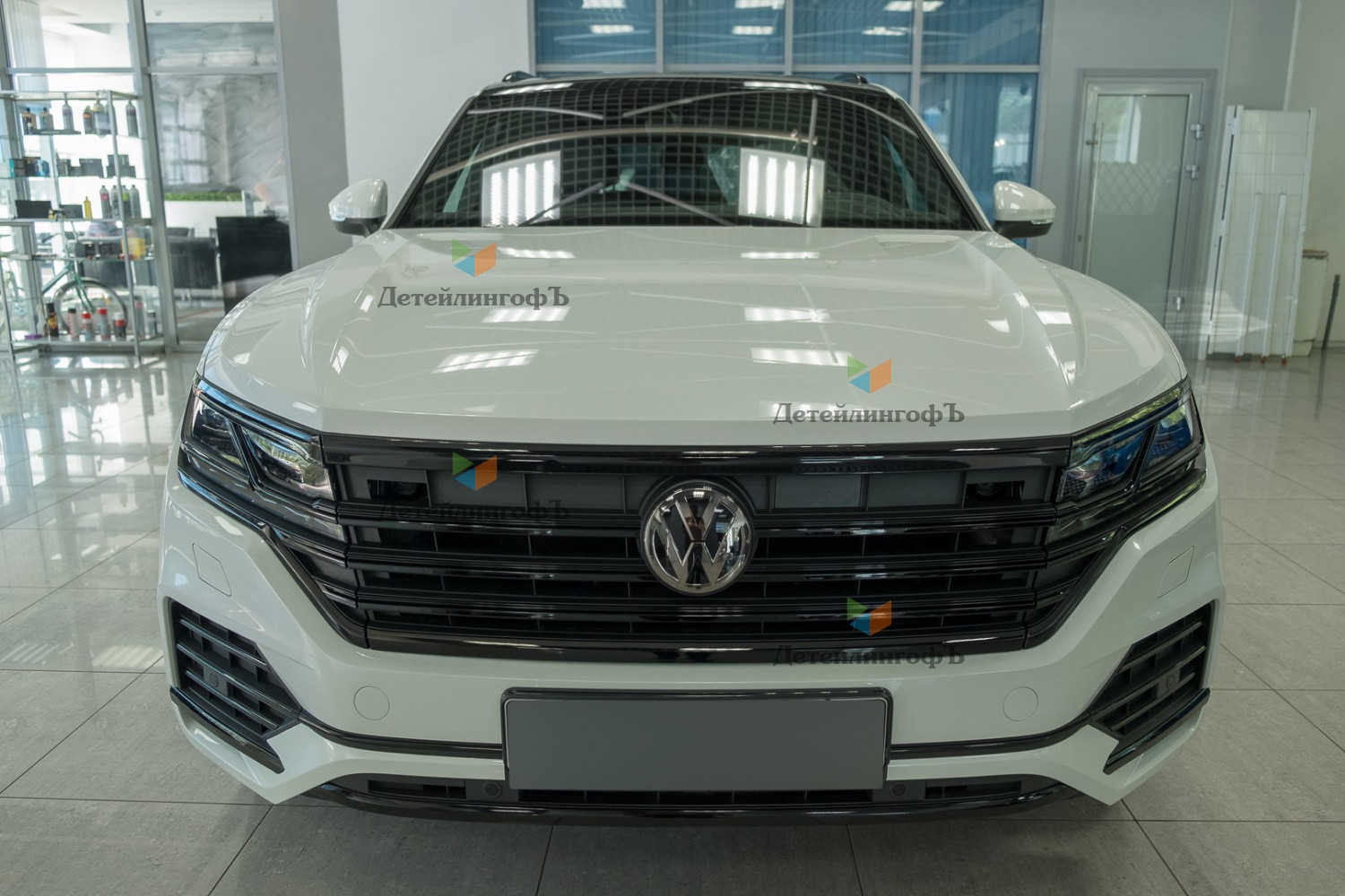 Бронирование пленкой Volkswagen Touareg